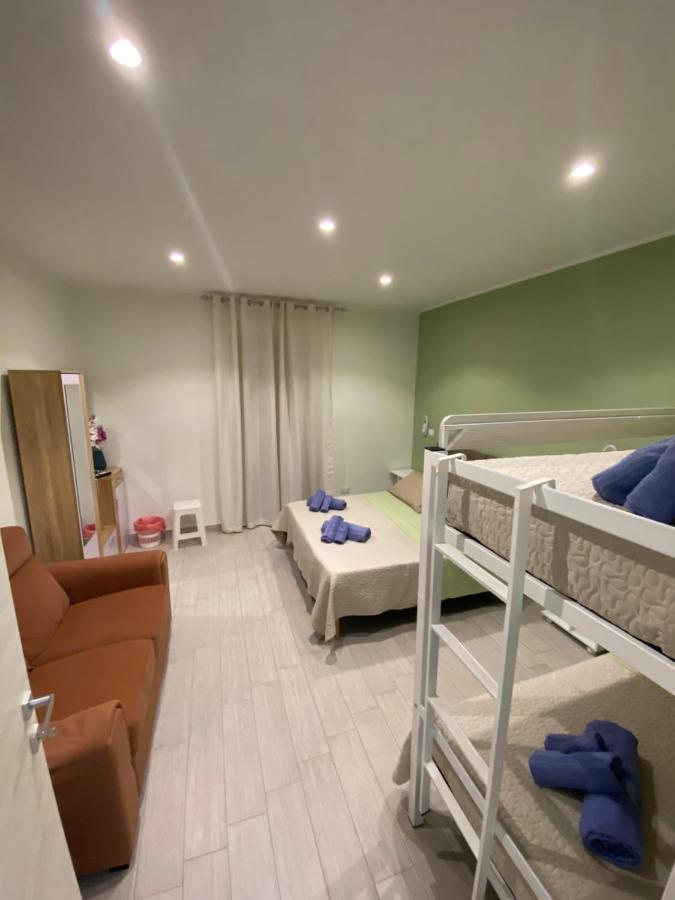 Ferienwohnung Casa Quadrifoglio Taranto Exterior foto